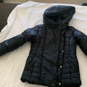 Black Tommy Hilfiger puffer jacket. Girl small-7. Used
